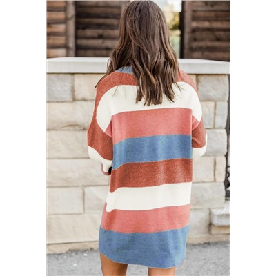 Разноцветное полосатое вязаное платье-свитер