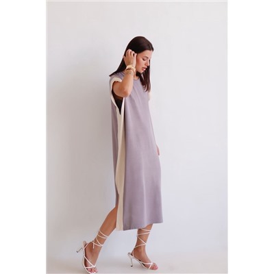 13081 Платье серо-лиловое с контрастной боковой отделкой
