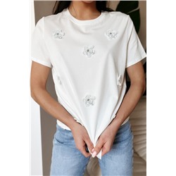 White Flower Applique Round Neck T-shirt