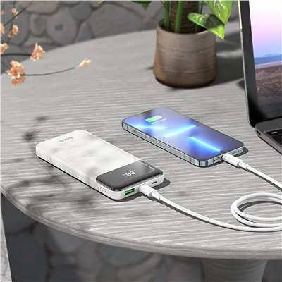 Внешний аккумулятор Hoco J102 PD QC 10 000mAh Micro USB/USB*2/USB Type-C (white)