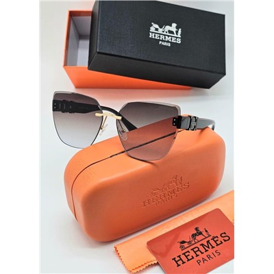 Набор женские солнцезащитные очки, коробка, чехол + салфетки 2166858