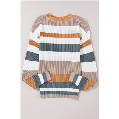 Классический вязаный свитер с круглым вырезом и цветными блоками светло-коричневого цвета