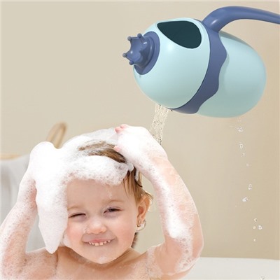 Ковш пластиковый для купания и мытья головы, детский банный ковшик «Корона», 400 мл., с леечкой, цвет голубой