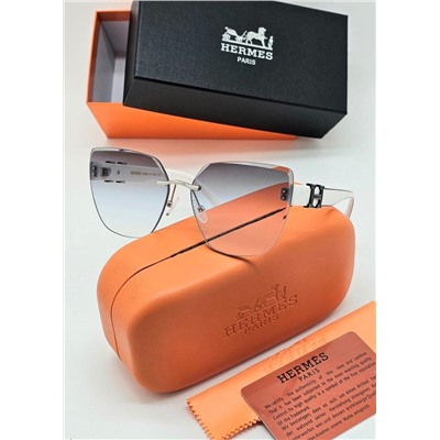 Набор женские солнцезащитные очки, коробка, чехол + салфетки 2166860