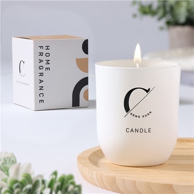 Свеча ароматическая "Home Fragrance", ирис и сладости, белая, 7х8 см